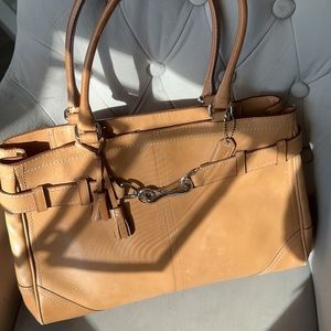 Coach leather brown shoulder bag